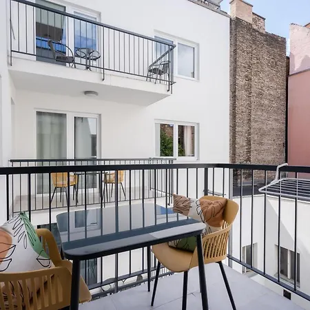 Apartment The Rose Garden -